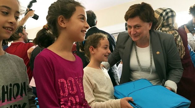 AK Parti'li Sarı'dan yeni eğitim öğretim yılı mesajı