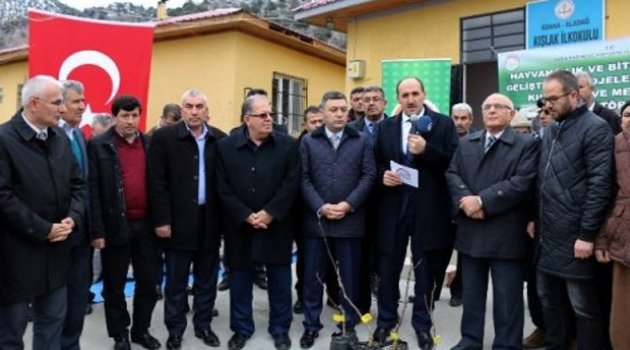 Aladağ’da Kıl Keçisi, Ceviz Ve Elma Fidanı Dağıtıldı