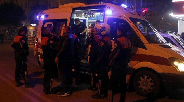 Aldatıldığını düşündü dehşet saçtı