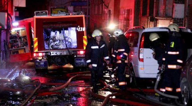Alev alev yanan binada can pazarı