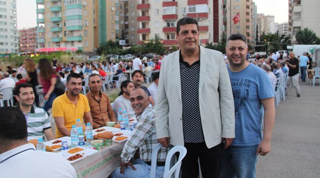 Ali Uğur Akbaş Adanalıları iftarda buluşturdu