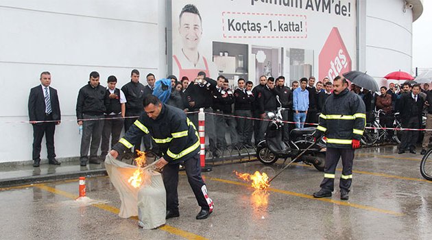 Alışveriş Merkezi’nde yangın tatbikatı