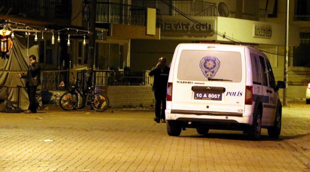 Alkollü esnaf tartıştığı kişiyi öldürdü