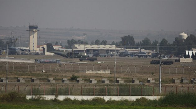 Alman heyet İncirlik Üssü'nde