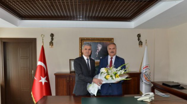 Altınsoy göreve başladı