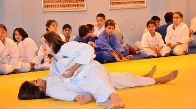 AMATÖR SPOR HAFTASI JUDO KUŞAK SINAVLARI