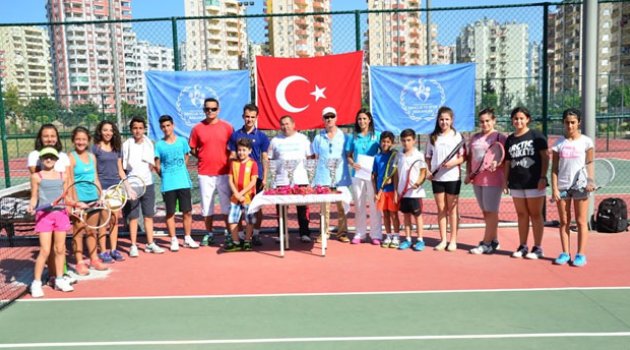 Amatör Spor Haftası tenis müsabakaları