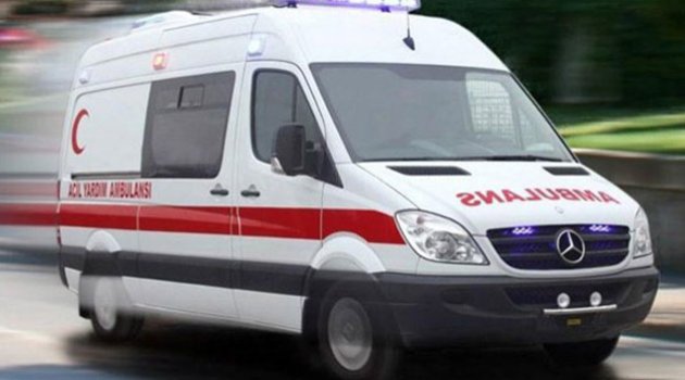 Ambulans şoförü yandı