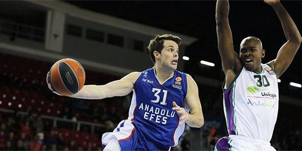 Anadolu Efes'in zafer gecesi!