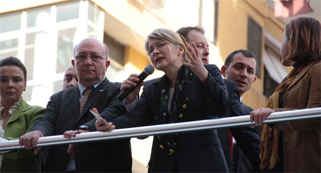 Anadolu Partisi Genel Başkanı Tarhan’ın gözü oy kullanmayan 15 milyon seçmende