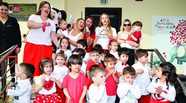 Anaokulu öğrencilerinin 23 Nisan coşkusu başka