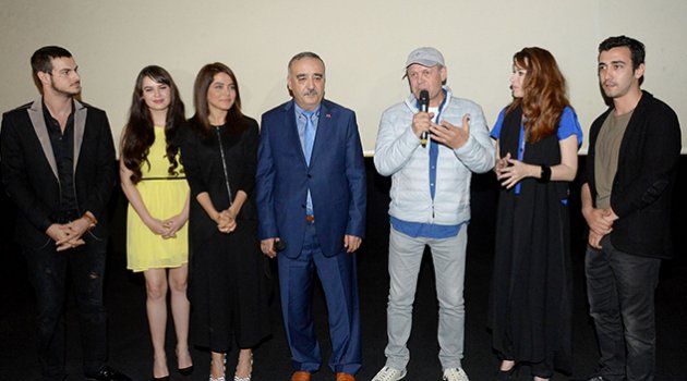 Ankara Yazı Filmine Duygu Dolu Gala