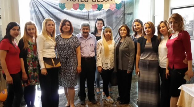 Anneler gününe muhteşem kutlama