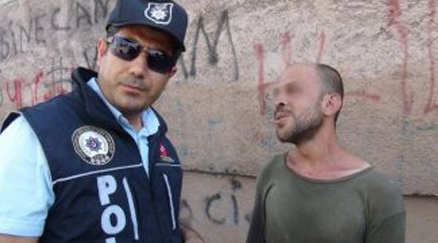 Annemin ekmek parasıyla aldım diyerek polise yalvardı