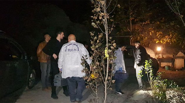 Annesini döven babasını tüfekle vurdu