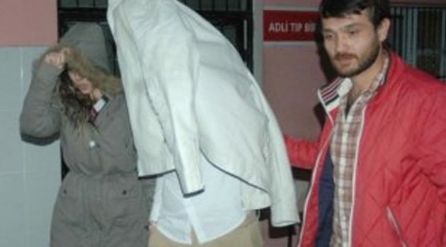 Araçlarında Bir Kilo 170 Kokain Ele Geçen Sevgililer Kendilerini
