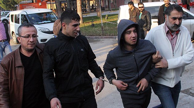 Arkadaşları öldürülen hırsız zanlıları adliyeye sevk edildi