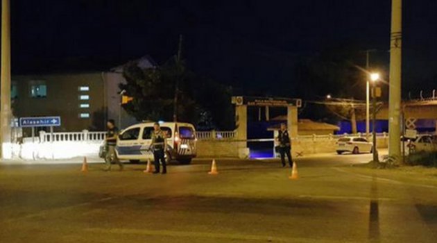 Asker cinnet getirdi koğuşu taradı: 3 şehit
