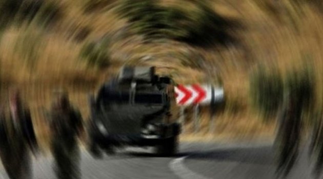 Askeri Aracın Geçişi Sırasında Patlama