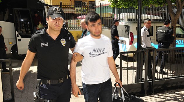 Askerlere FETÖ operasyonu