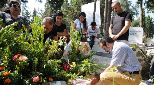 Aslan Ailesi'nin, Özgecan'sız ilk bayramı