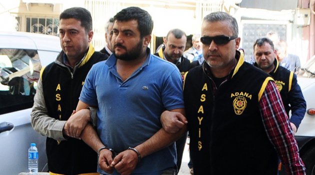 At yarışlarını izlemeye giderken yakalandı