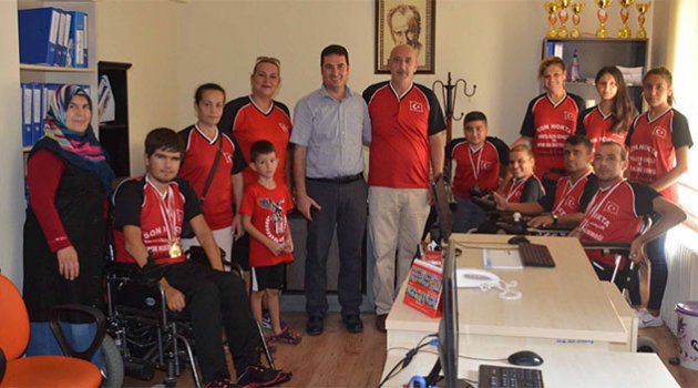 Ataşbak: “Sporcularımız için imkanlarımızı zorluyoruz”