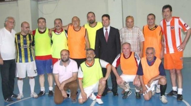 Ataşbak’tan cuma ekibine tatlı ziyafeti