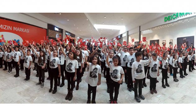 Atatürk çocuklarının kurtuluş coşkusu