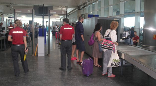 Atatürk Havalimanı'nda güvenlik önlemleri artırıldı