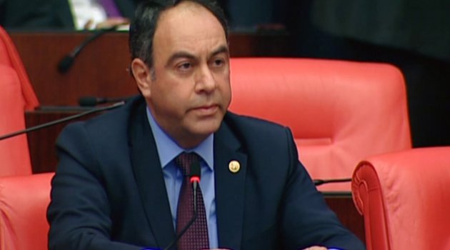 “Atatürk’ü anlamak ve sevmek erdemli olmaktır”
