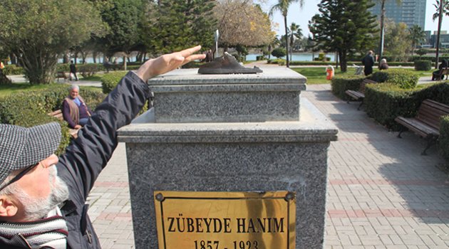 Atatürk’ün annesine büyük saygısızlık