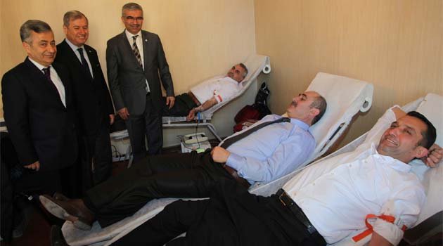 ATO’dan Kızılay’a kan bağışı