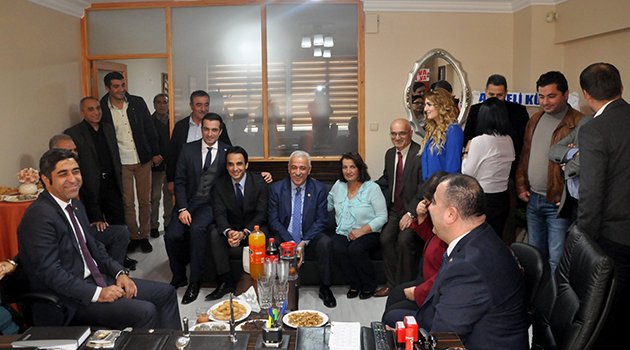 Av. Atacan Arslan’ın hukuk bürosu açıldı