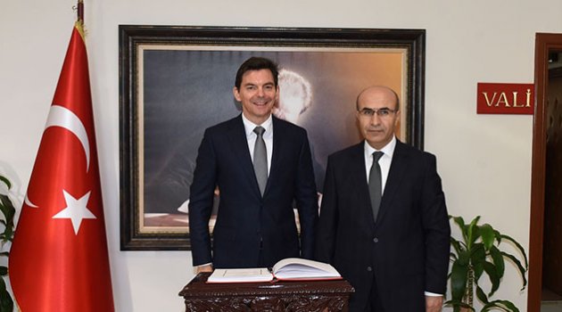 Avustralya Büyükelçisi Larsen Adana'da