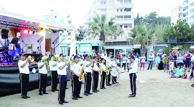 Ayas ve Zeytinbeli plajları şenlendi