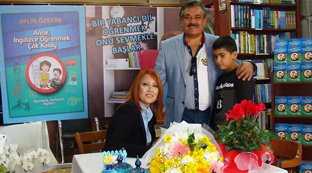 Aylin Özberk ilk kitabını tanıttı