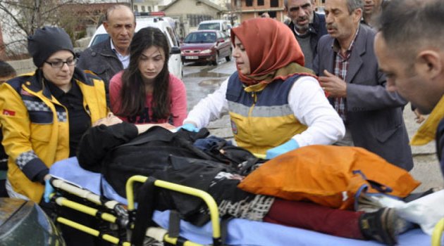 Ayrı yaşadığı hamile eşini pompalı tüfekle vurdu