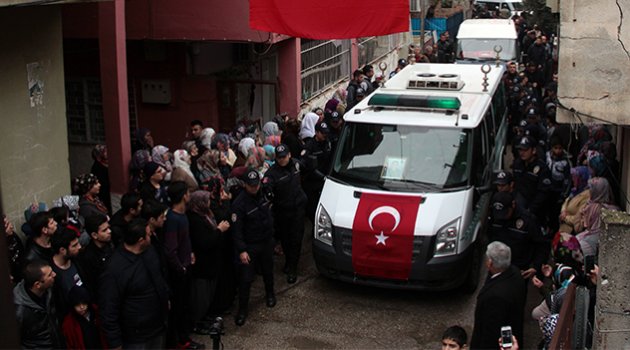 Baba ocağında helallik alınan şehidin cenazesi köyüne götürüldü
