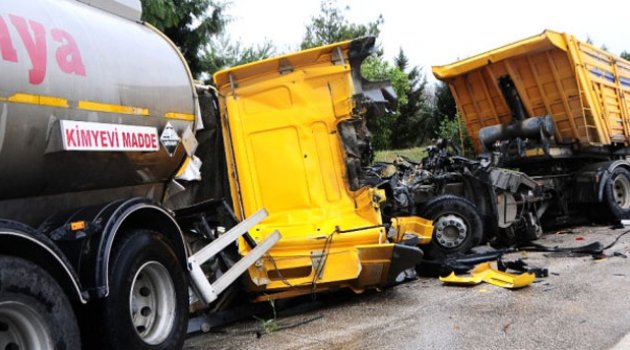 Babasının beresine sarılarak ağladı