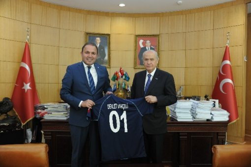 Bahçeli Adana Demirspor’a başarı diledi