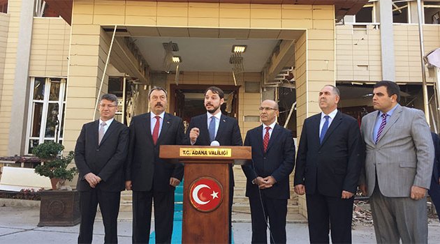 Bakan Albayrak Adana Valiliği önünden teröre meydan okudu