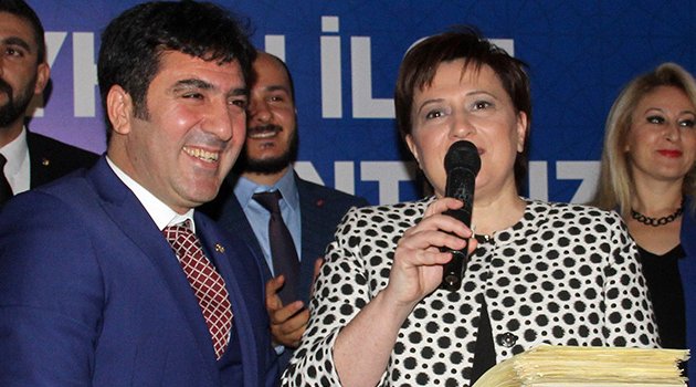 Bakan Sarı’dan Yeşiltaş’a övgü