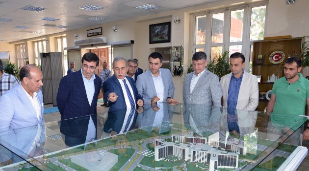 Bakan Yılmaz Adana’da