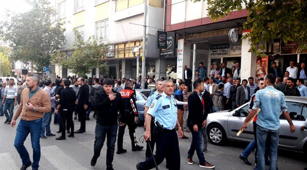 Baltalı ve bıçaklı kavgada 1 kişi öldü