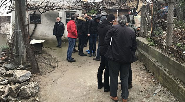 Baltayla vurularak öldürülmüş halde bulundu