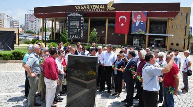 ‘Barış isteyenlere terörist yaftası yapıştırılıyor’