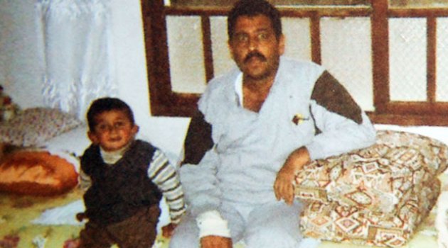 Başı çekiçle ezilerek öldürüldü ..!