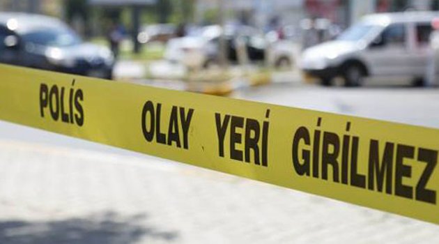 Başı taşla ezilmiş ceset bulundu