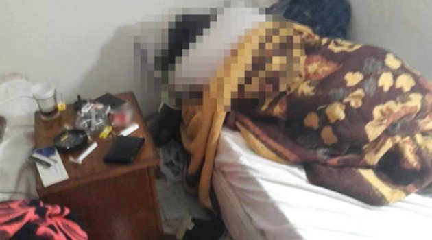 Başına poşet geçirilmiş vaziyette ölü bulundu
